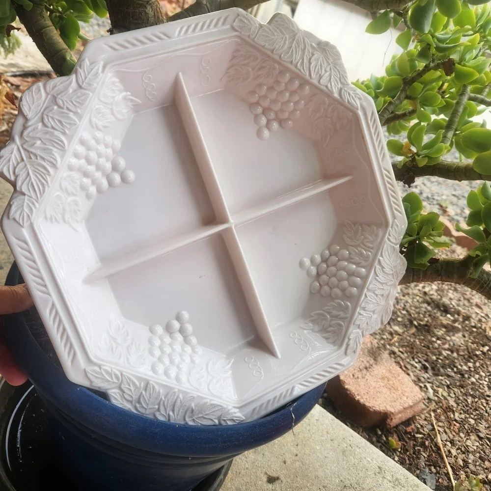 Jeannette Shell Pink Milk Glass Grapevine 4 Part 12